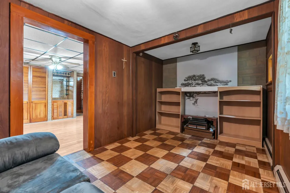 124 Higgins Road Old Bridge, NJ 07747