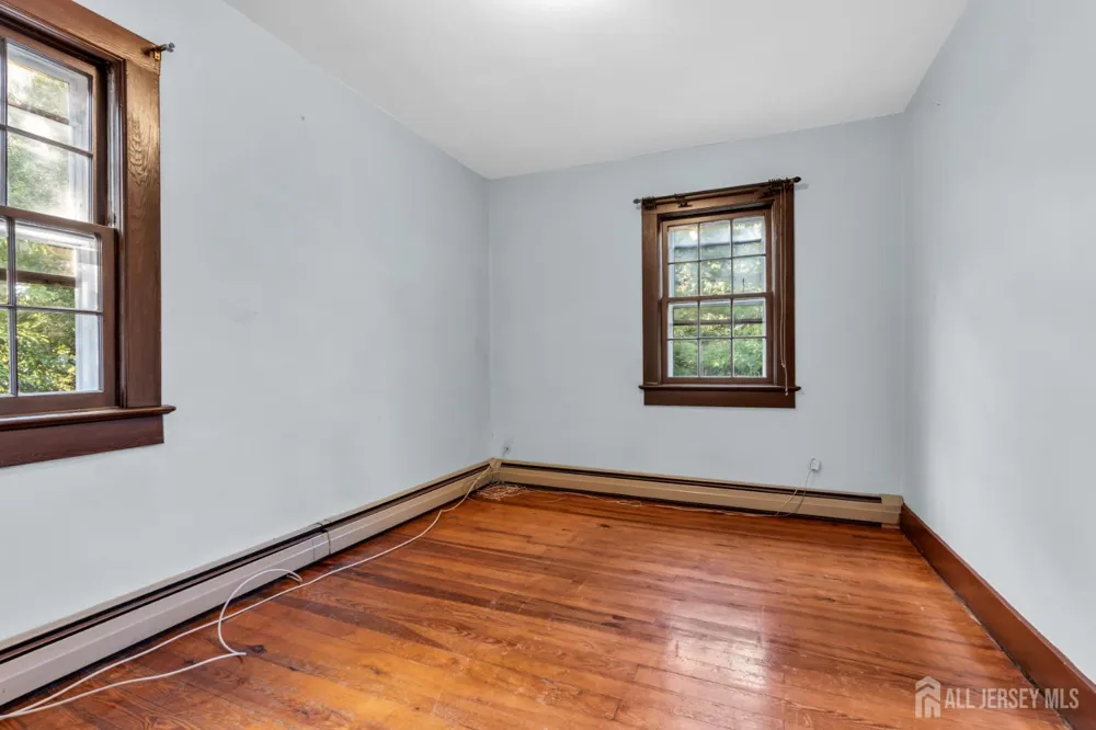 124 Higgins Road Old Bridge, NJ 07747