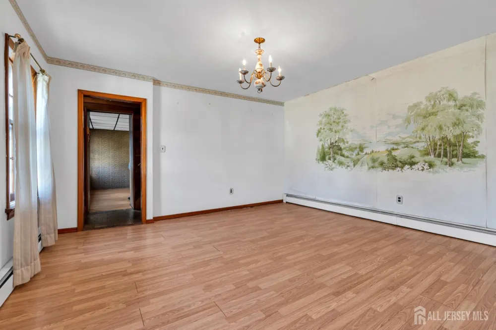 124 Higgins Road Old Bridge, NJ 07747