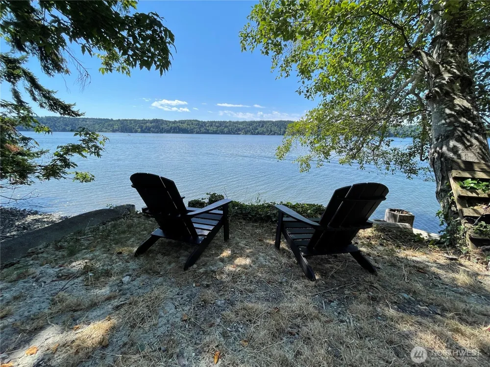 17455 Paige Lane SW Vashon, WA 98070