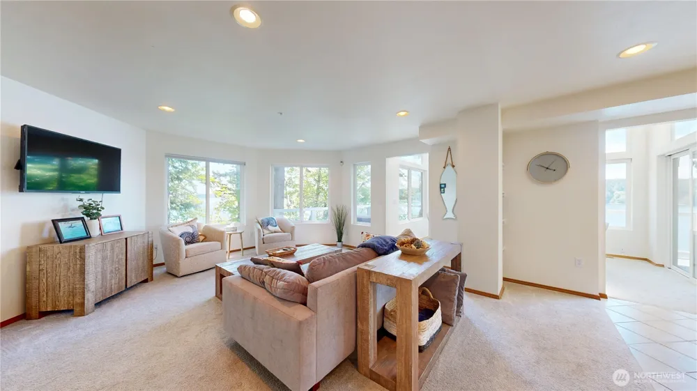 17455 Paige Lane SW Vashon, WA 98070