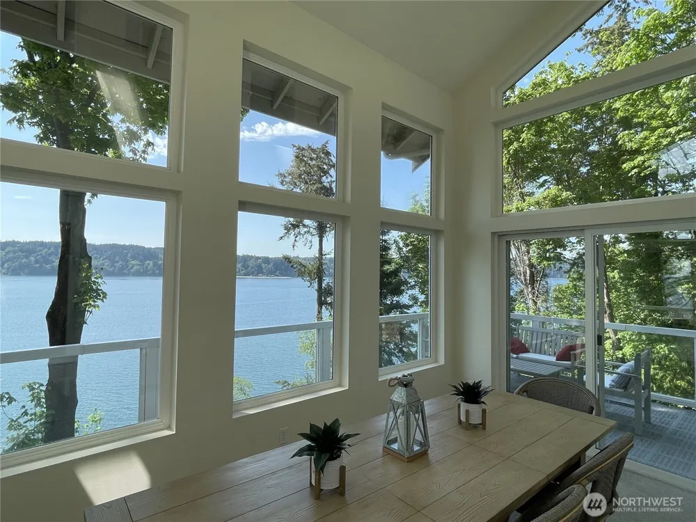 17455 Paige Lane SW Vashon, WA 98070