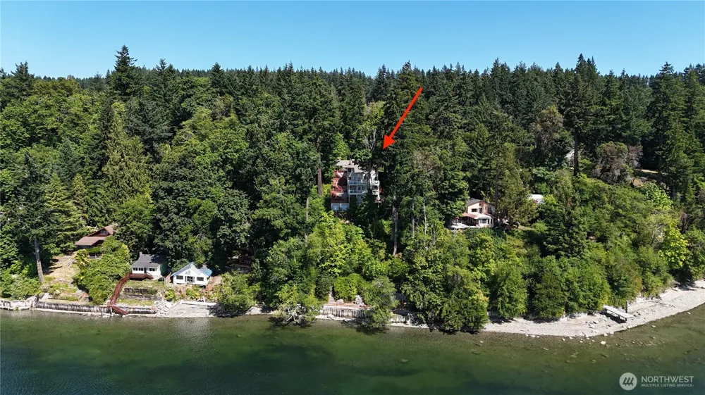 17455 Paige Lane SW Vashon, WA 98070