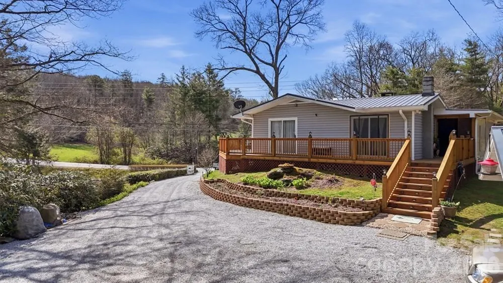 3731 Dillard Road Highlands, NC 28741