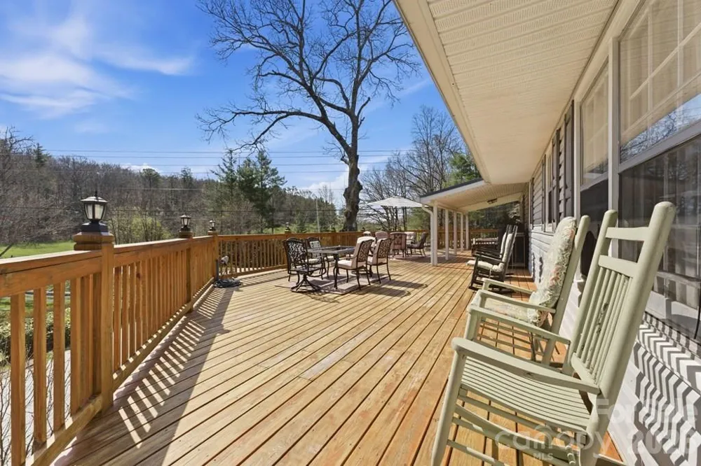 3731 Dillard Road Highlands, NC 28741