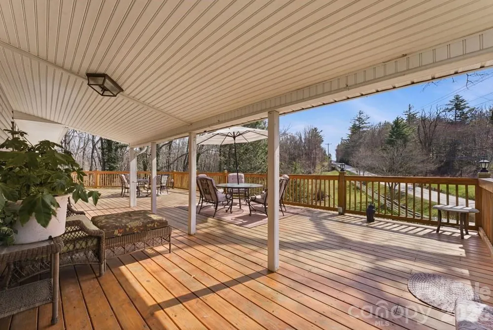 3731 Dillard Road Highlands, NC 28741