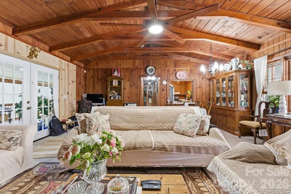 3731 Dillard Road Highlands, NC 28741