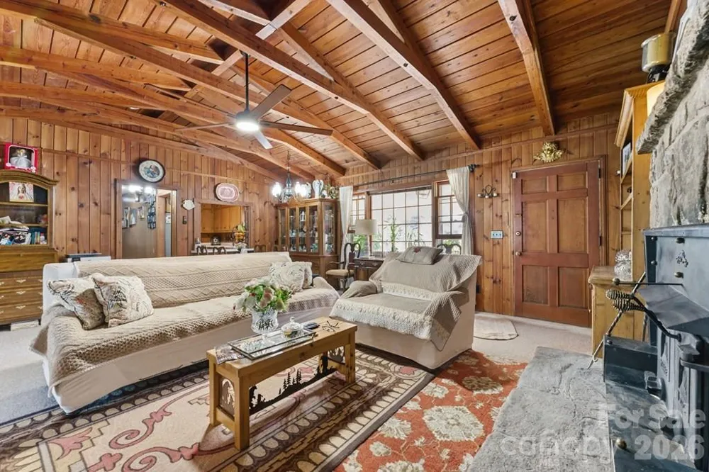 3731 Dillard Road Highlands, NC 28741