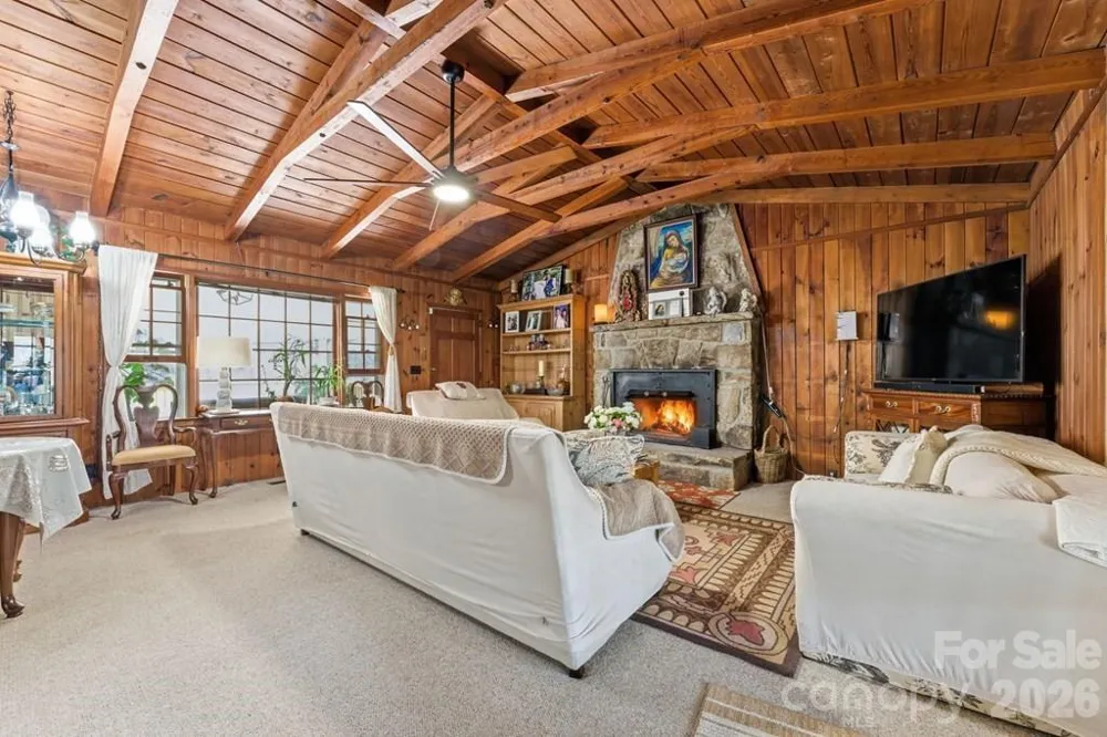 3731 Dillard Road Highlands, NC 28741