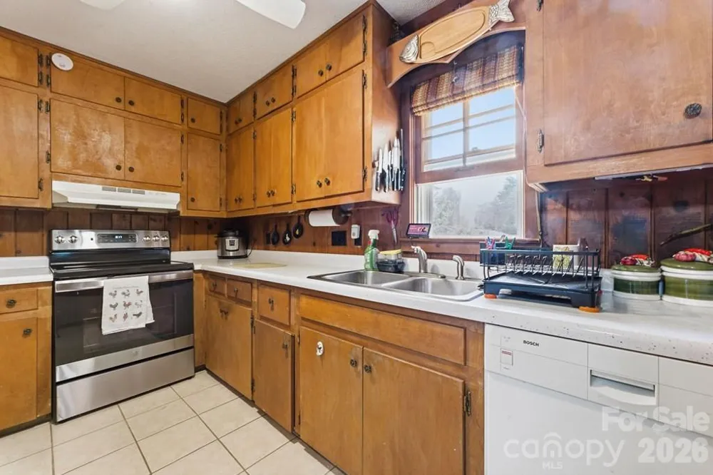 3731 Dillard Road Highlands, NC 28741
