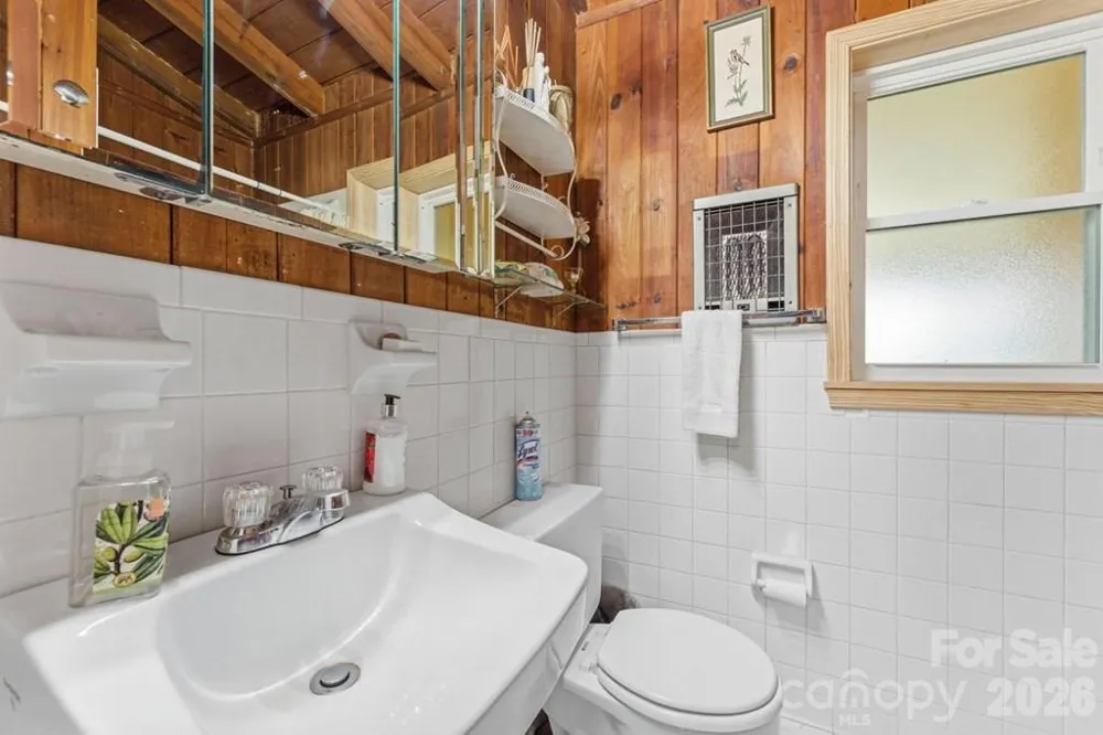 3731 Dillard Road Highlands, NC 28741
