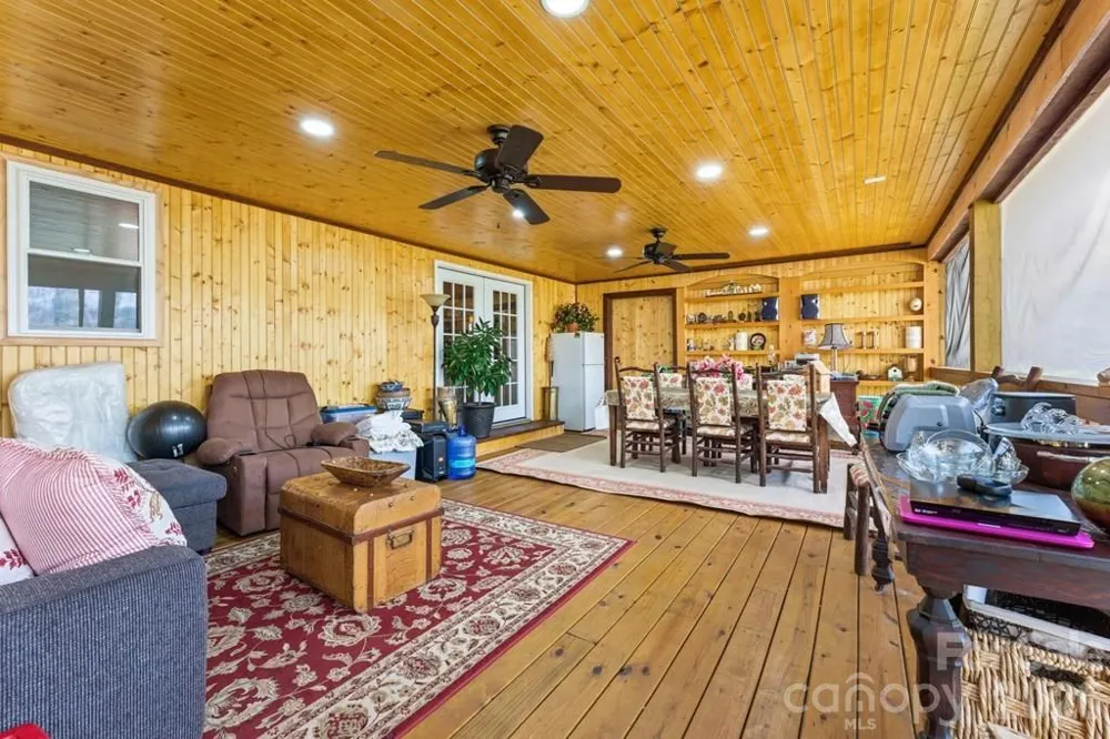 3731 Dillard Road Highlands, NC 28741