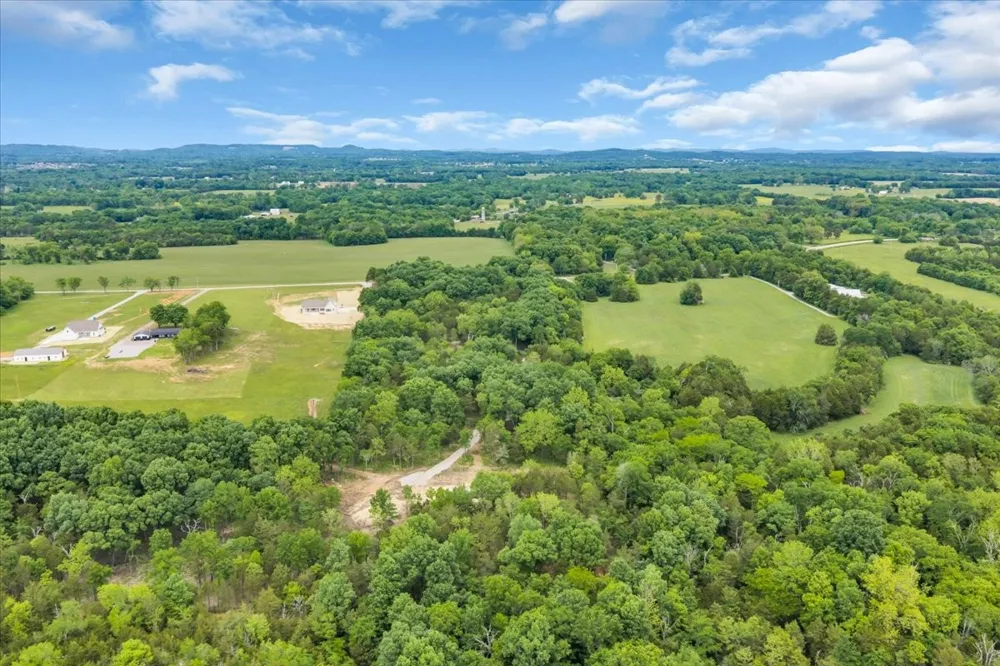 2827 Unionville Rd Chapel Hill, TN 37034