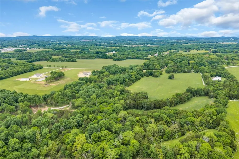 2827 Unionville Rd Chapel Hill, TN 37034