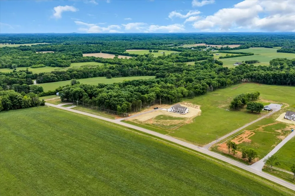 2827 Unionville Rd Chapel Hill, TN 37034