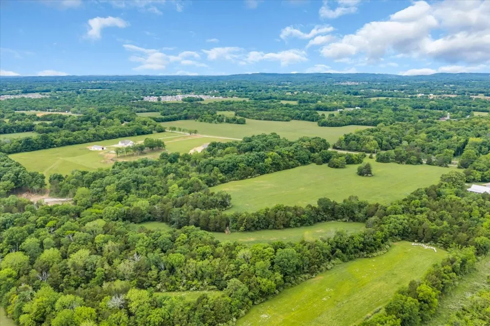 2827 Unionville Rd Chapel Hill, TN 37034