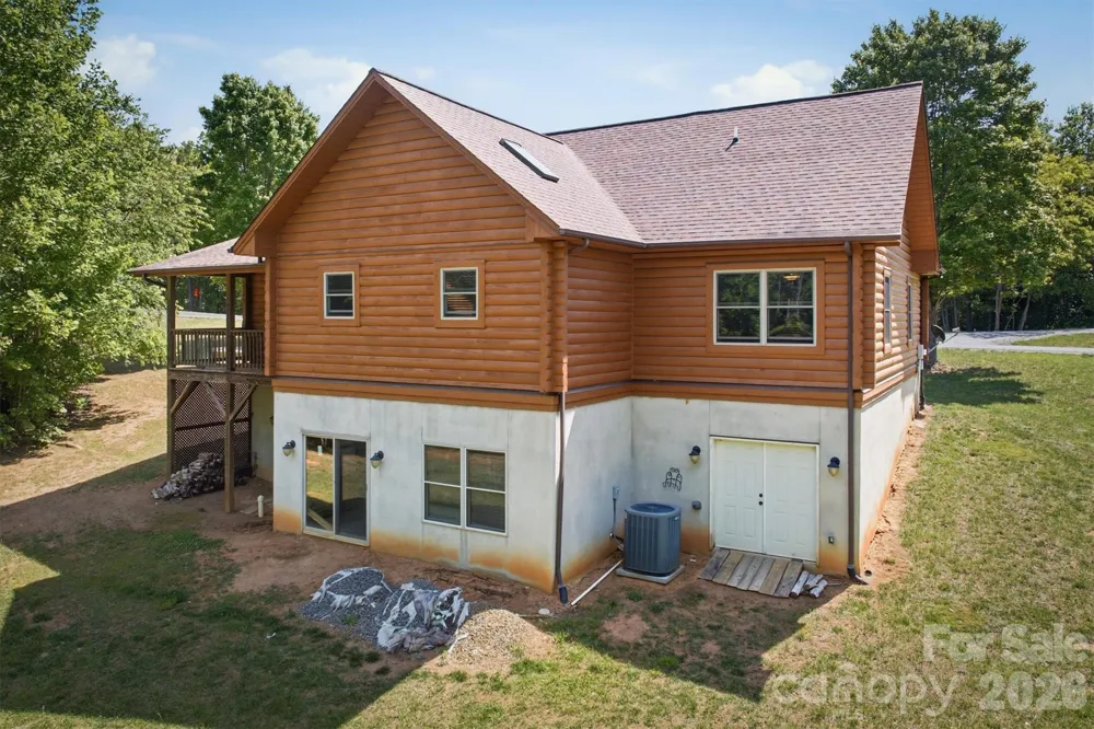 732 Grandview Peaks Drive Nebo, NC 28761