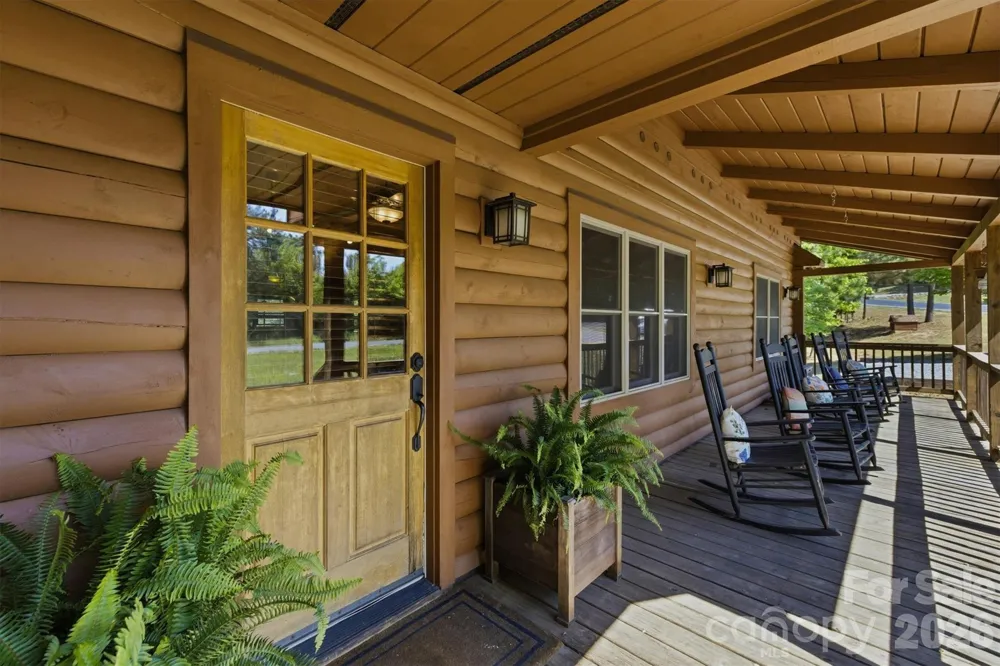 732 Grandview Peaks Drive Nebo, NC 28761
