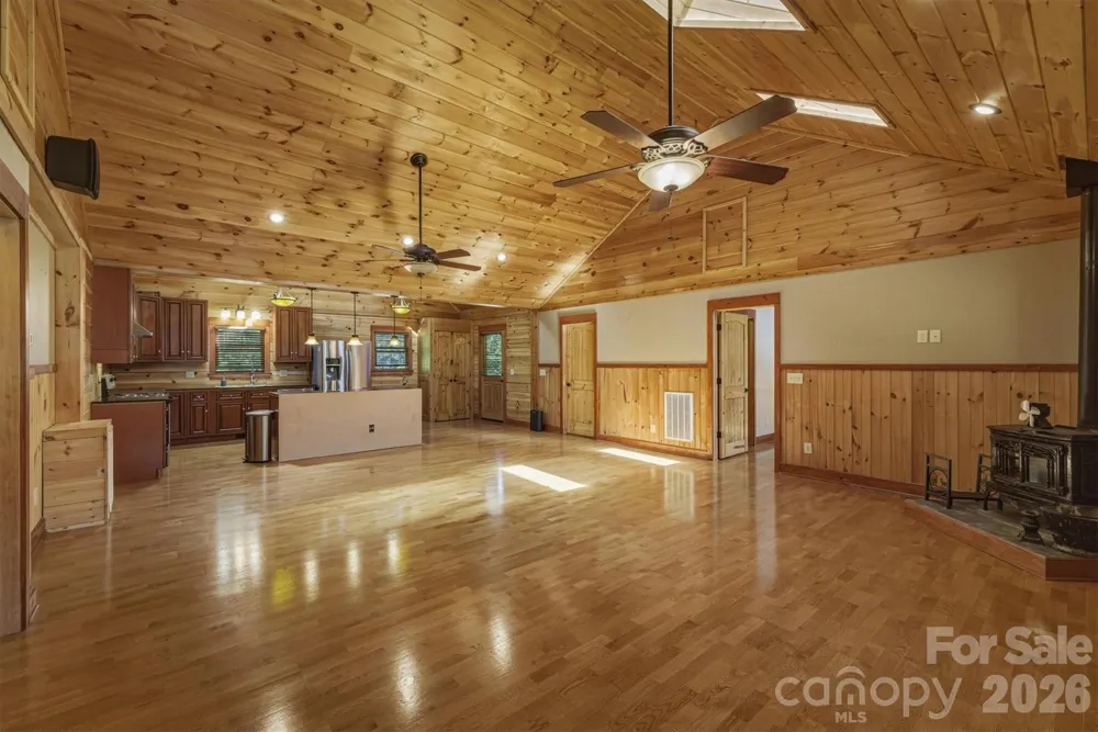 732 Grandview Peaks Drive Nebo, NC 28761
