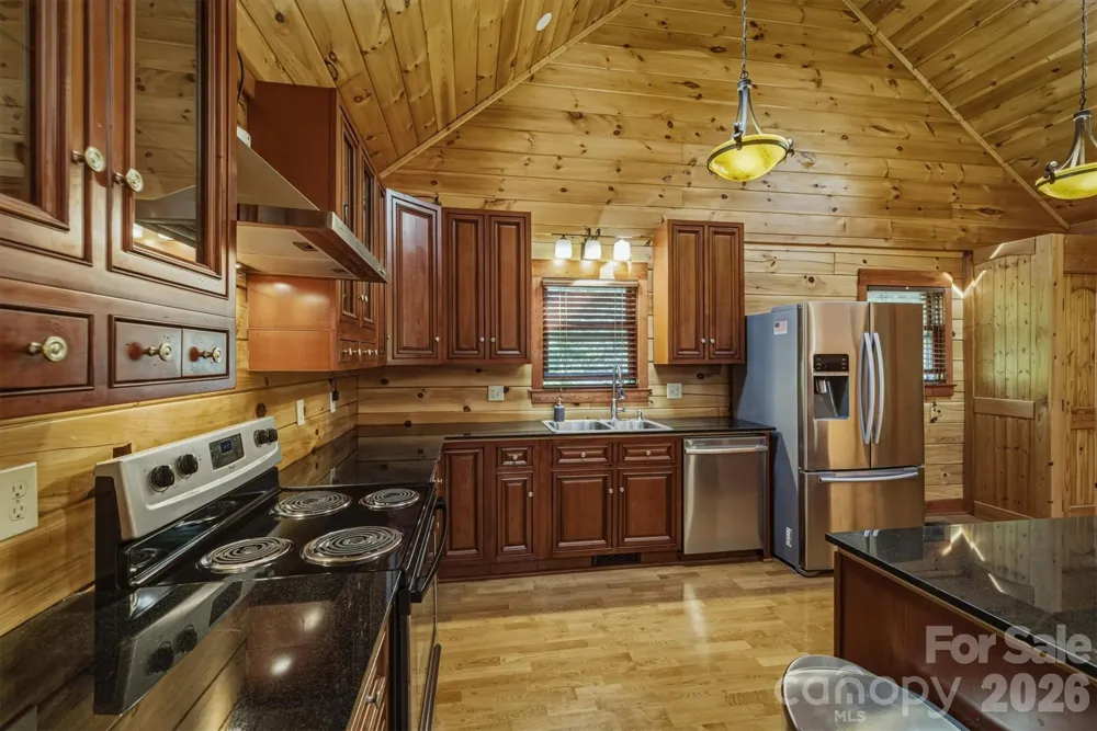 732 Grandview Peaks Drive Nebo, NC 28761