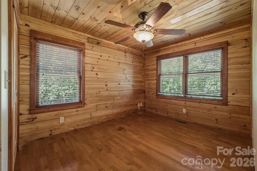 732 Grandview Peaks Drive Nebo, NC 28761