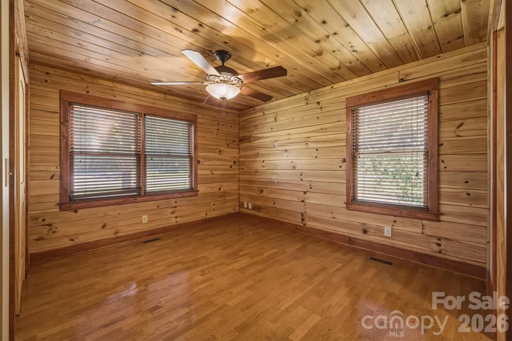 732 Grandview Peaks Drive Nebo, NC 28761