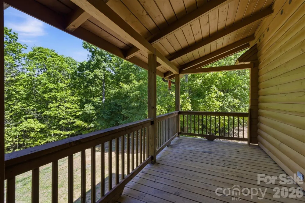 732 Grandview Peaks Drive Nebo, NC 28761