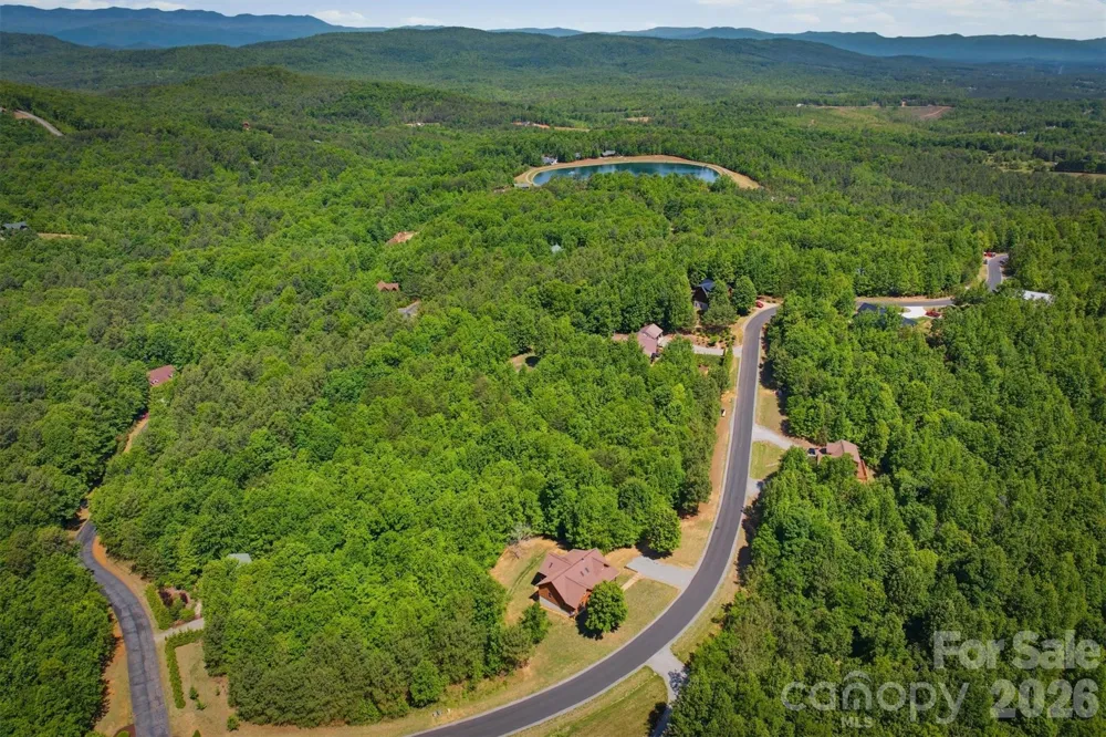 732 Grandview Peaks Drive Nebo, NC 28761