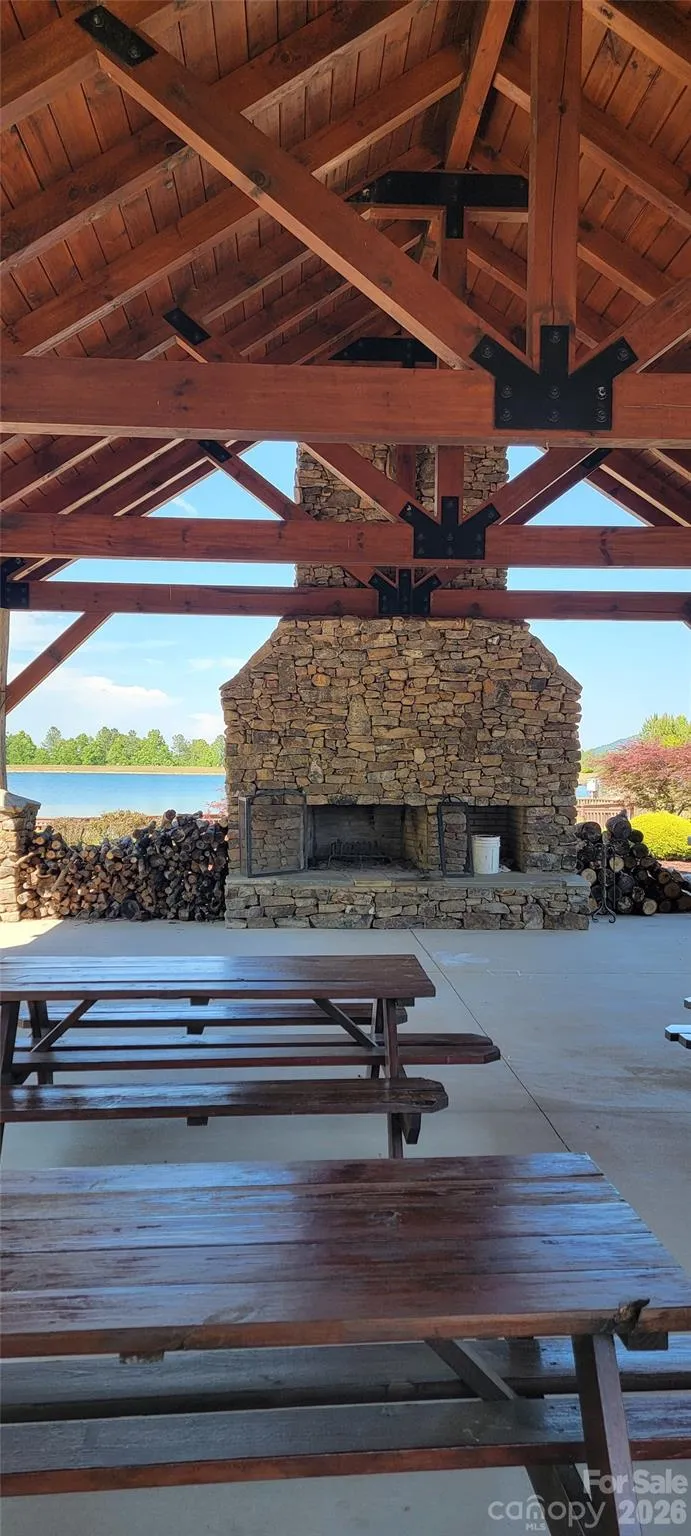 732 Grandview Peaks Drive Nebo, NC 28761