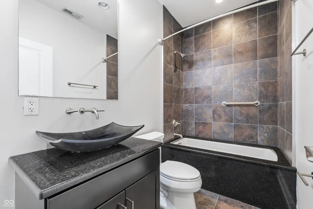333 Massachusetts Avenue #501 Indianapolis, IN 46204