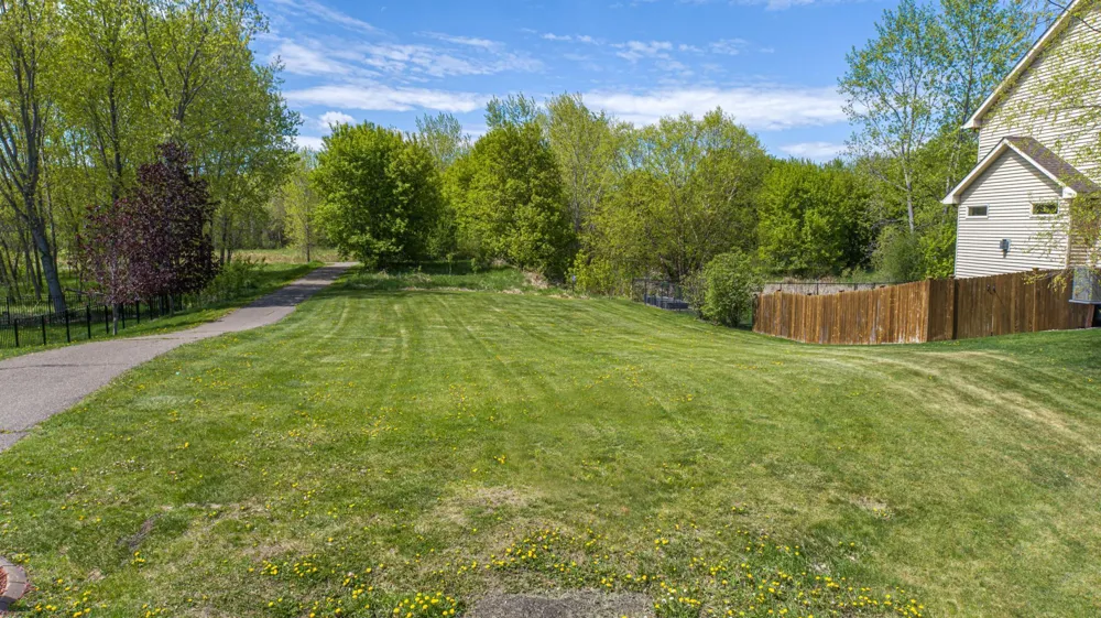 19799 Embers Avenue Farmington, MN 55024