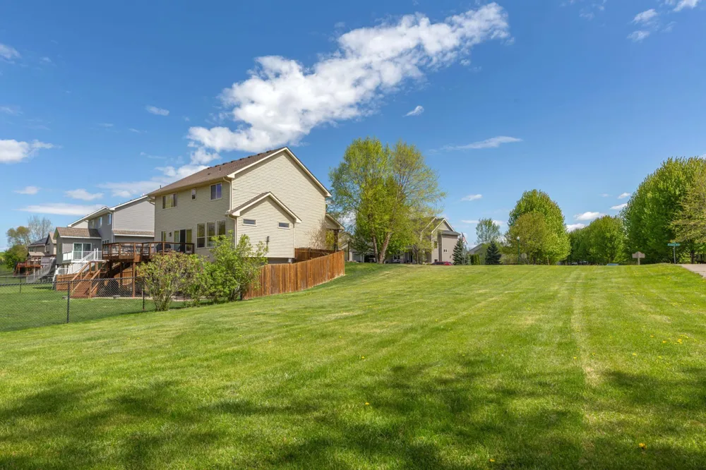 19799 Embers Avenue Farmington, MN 55024