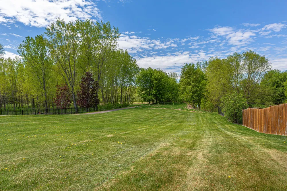 19799 Embers Avenue Farmington, MN 55024