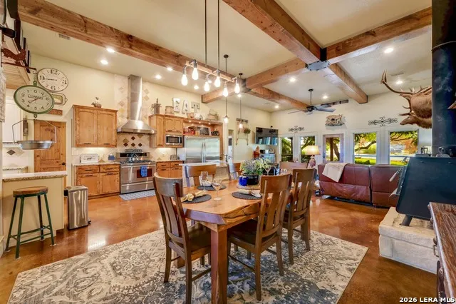 316 GO AWAY RD Blanco, TX 78606