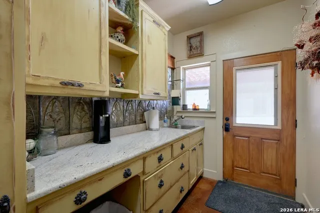 316 GO AWAY RD Blanco, TX 78606