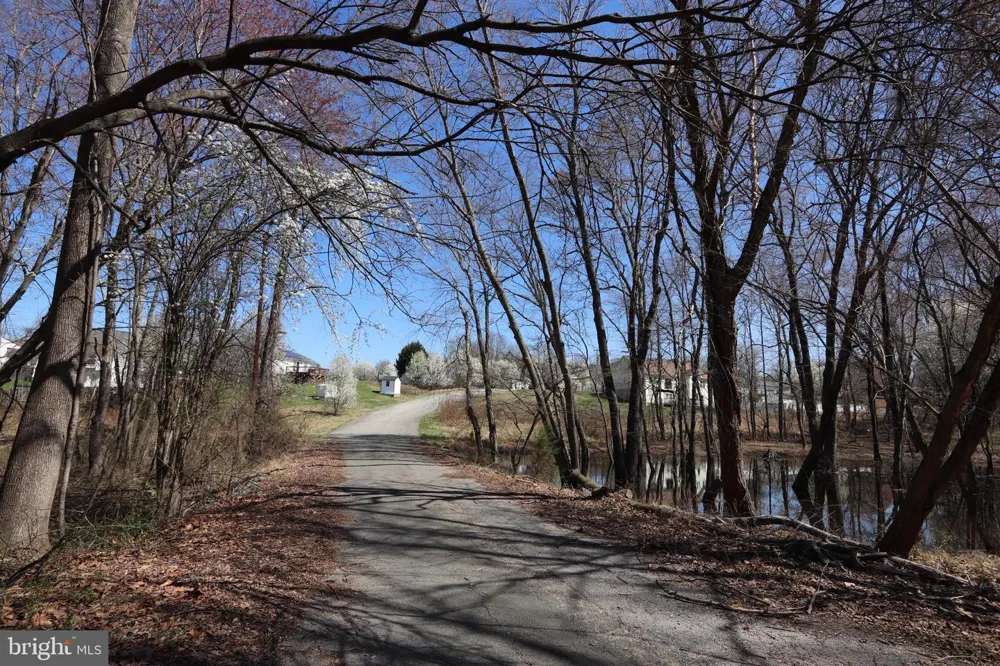 11225 RABY ROAD Waldorf, MD 20601