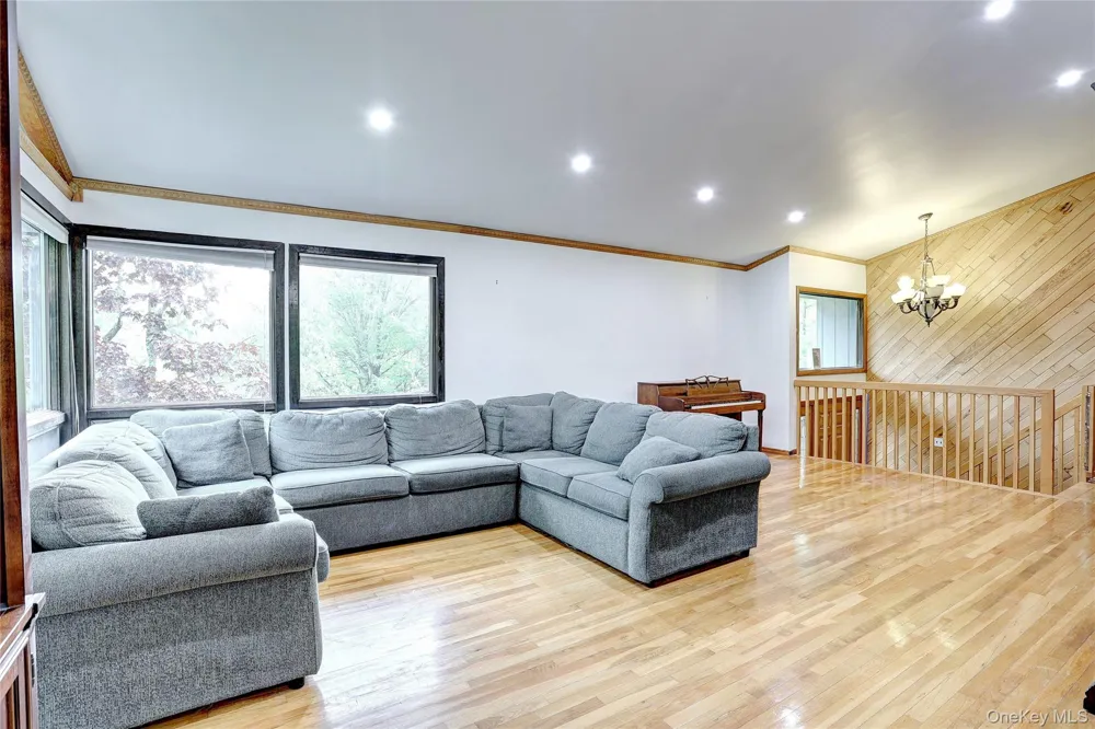 23 Sherwood Ridge Road Pomona, NY 10970