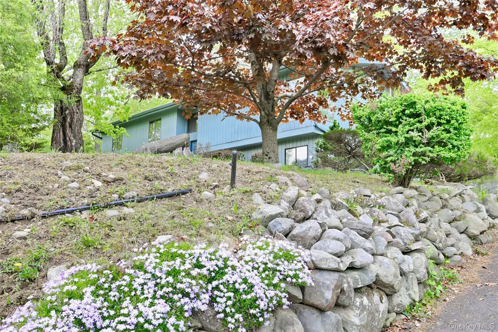 23 Sherwood Ridge Road Pomona, NY 10970