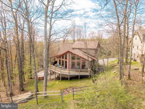 206 HIGHLINE DRIVE