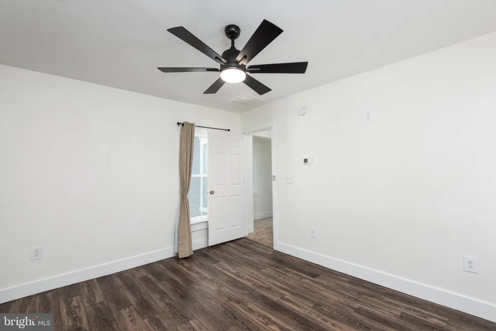 219 WILLIS STREET Cambridge, MD 21613