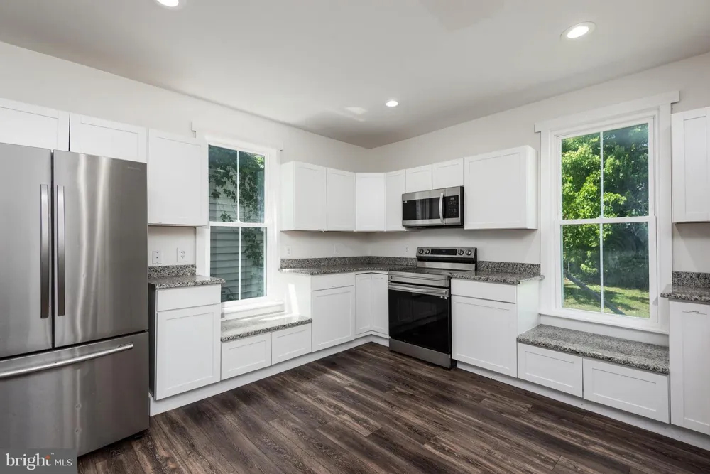 219 WILLIS STREET Cambridge, MD 21613