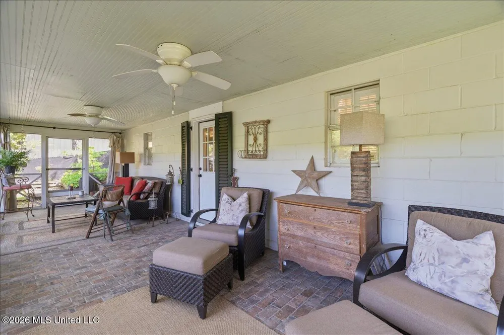 1827 Snow Lake Drive Ashland, MS 38603