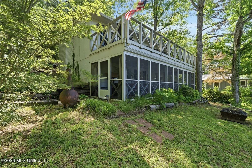 1827 Snow Lake Drive Ashland, MS 38603