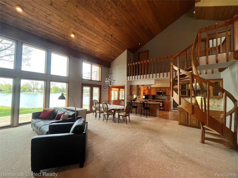 4533 Horseshoe Drive Waterford Charter Township, MI 48328