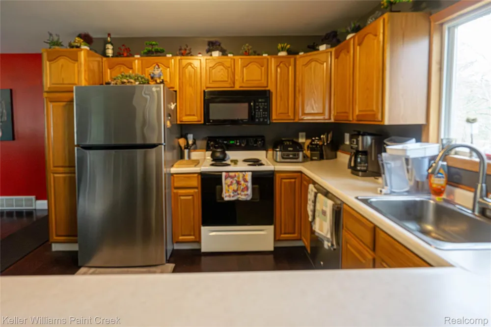 228 Clearview Drive Lyon Township, MI 48653