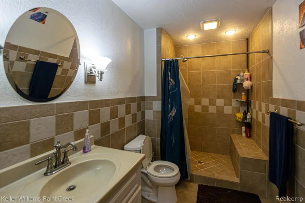 228 Clearview Drive Lyon Township, MI 48653
