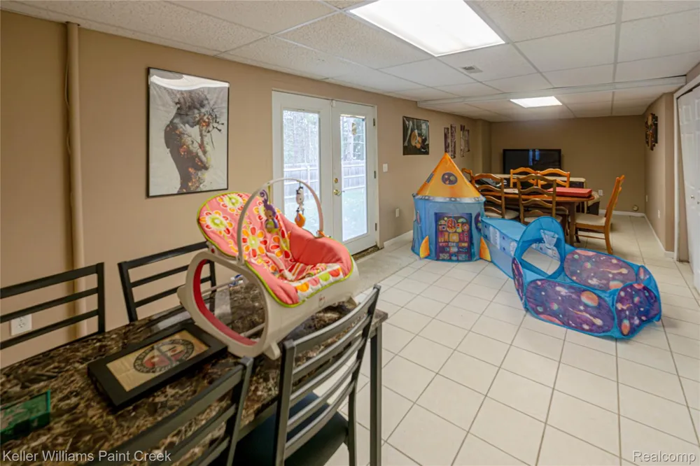 228 Clearview Drive Lyon Township, MI 48653
