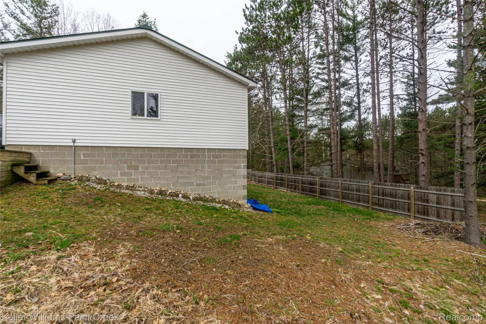 228 Clearview Drive Lyon Township, MI 48653