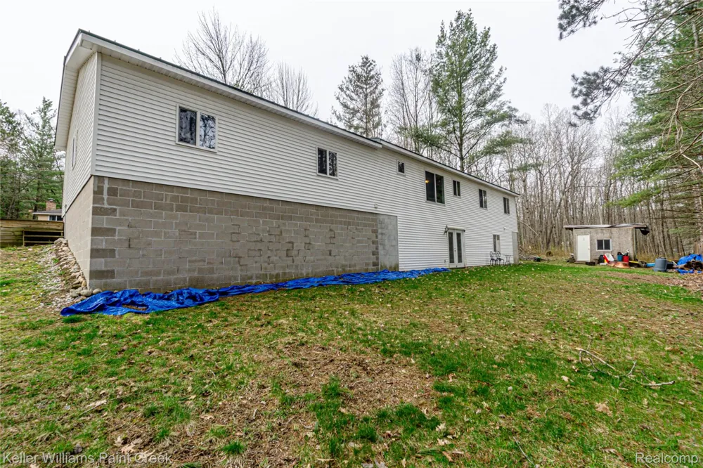 228 Clearview Drive Lyon Township, MI 48653