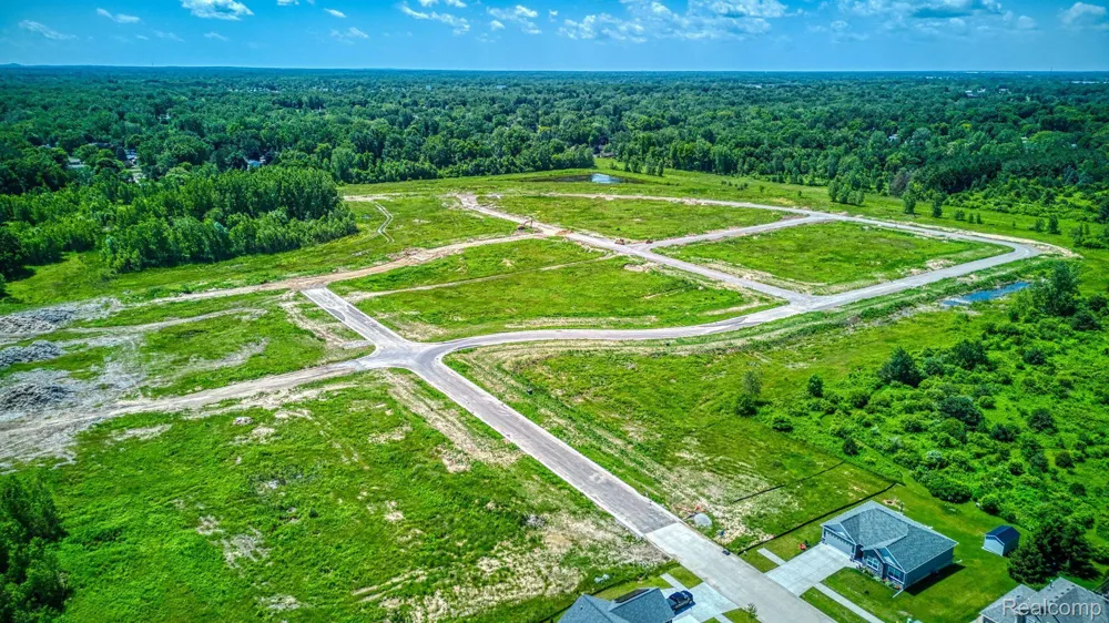 7159 Donegal Davison Township, MI 48423